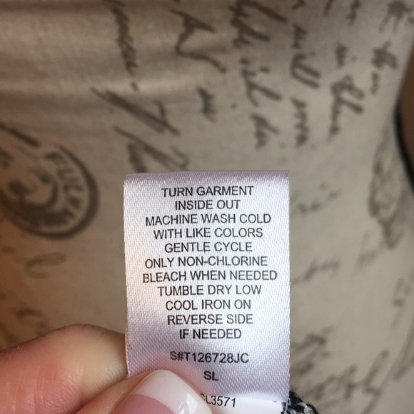 Aztec design sweater. - Picture 5 of 6